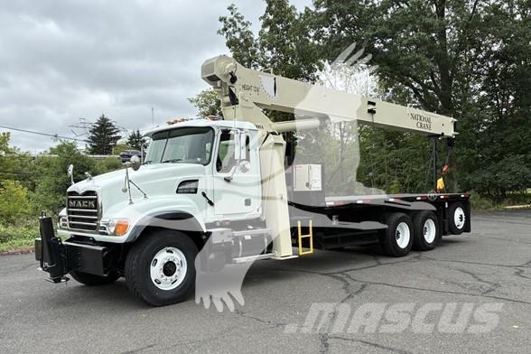 National 900A 크레인 트럭