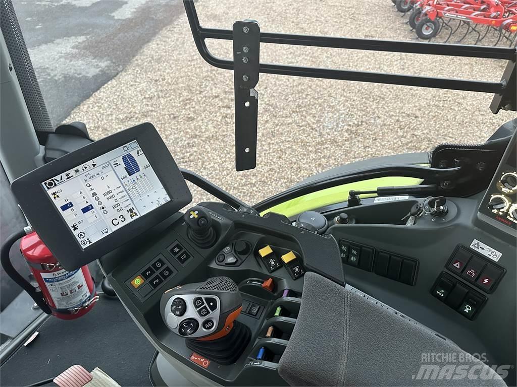 CLAAS Arion 650 트랙터