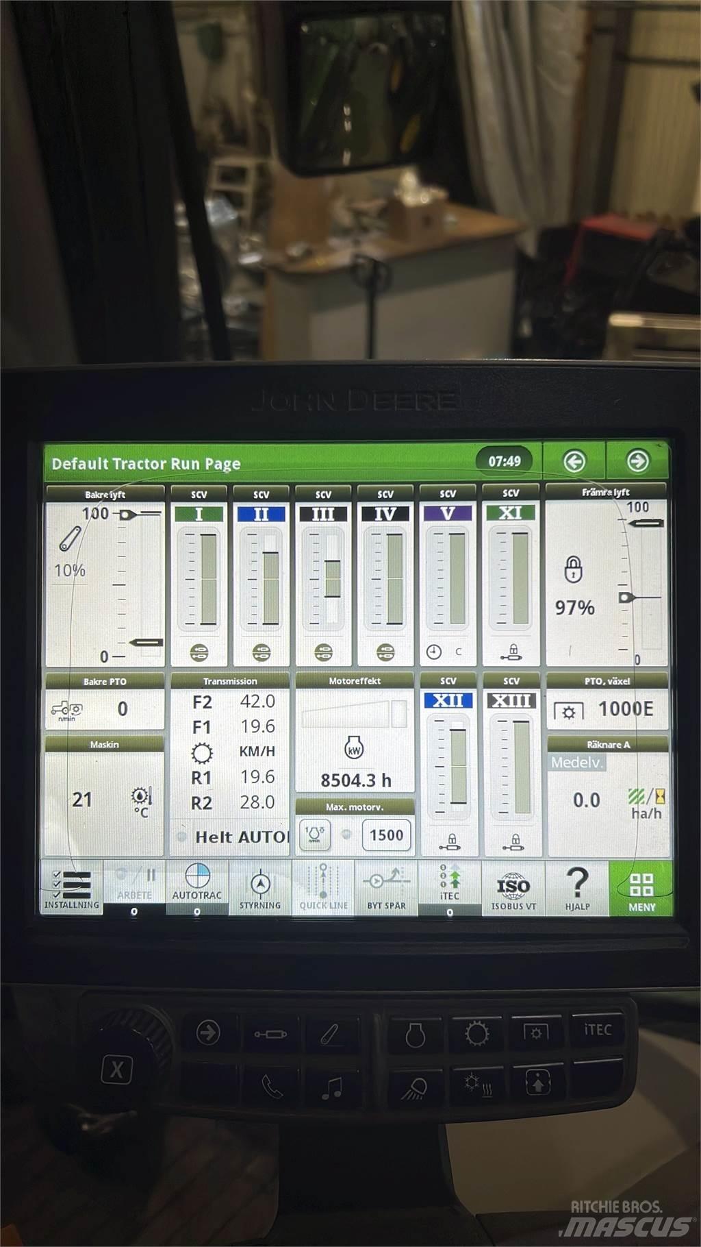 John Deere 6215R 트랙터