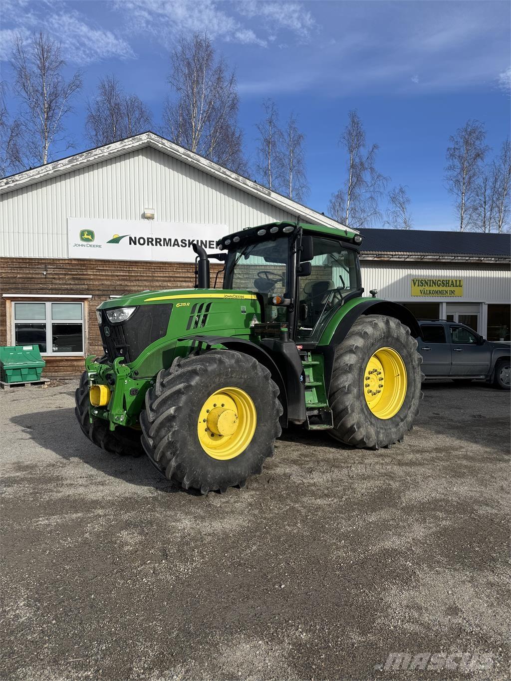 John Deere 6215R 트랙터