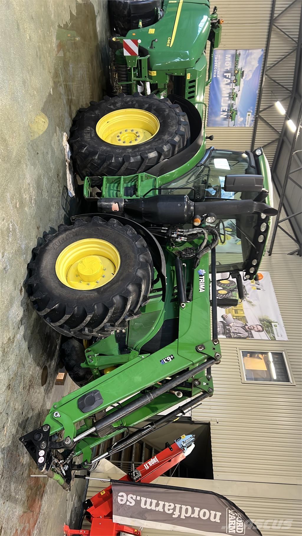 John Deere 6215R 트랙터