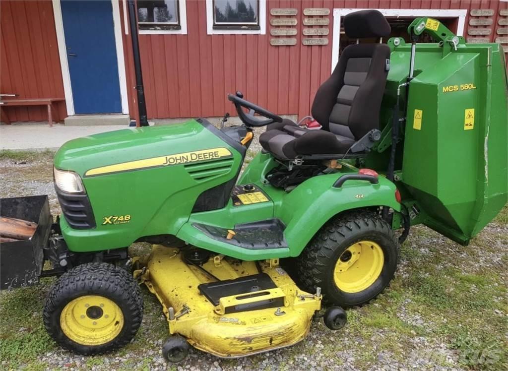 John Deere x748 탑승형 잔디깎기