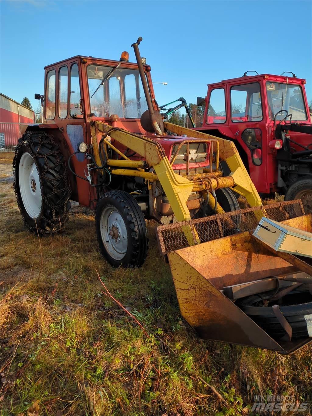 Massey Ferguson 135 트랙터