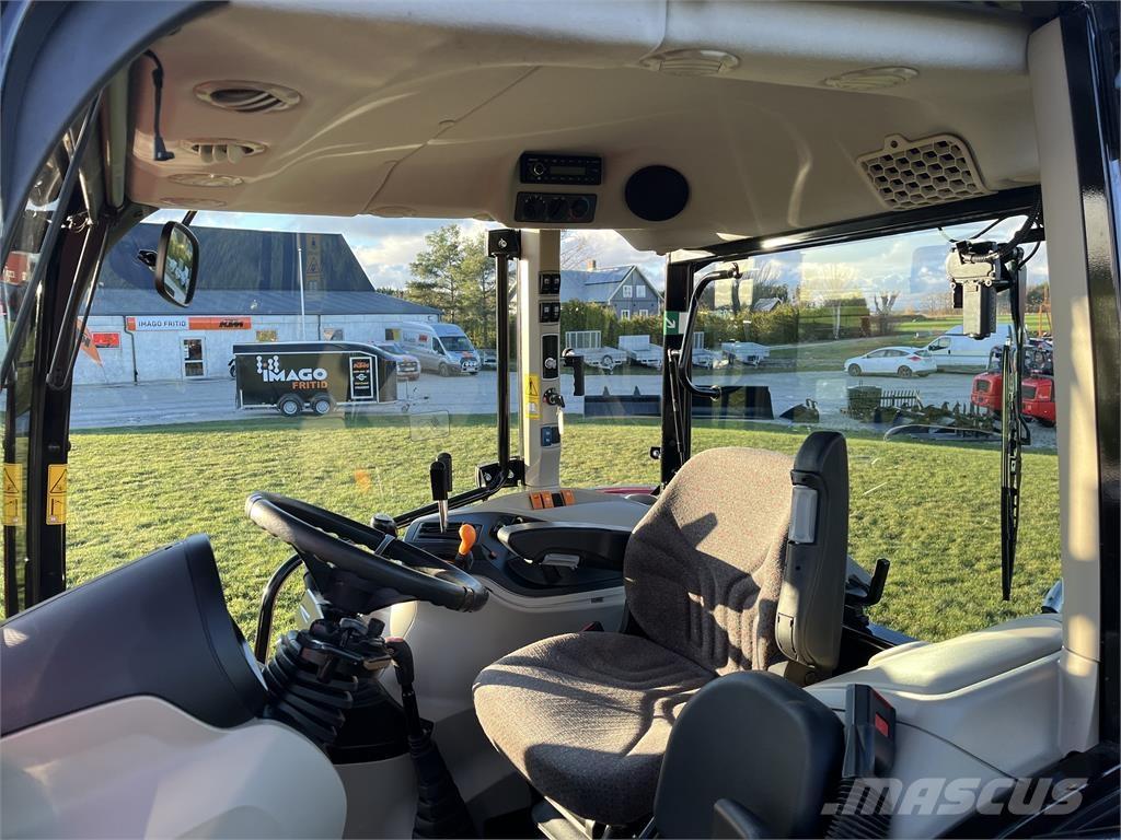 Massey Ferguson 4708M 트랙터