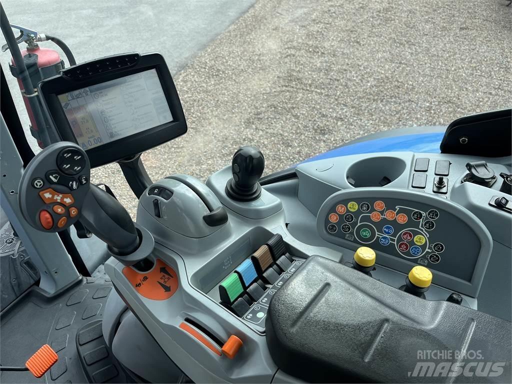 New Holland T7.270 트랙터