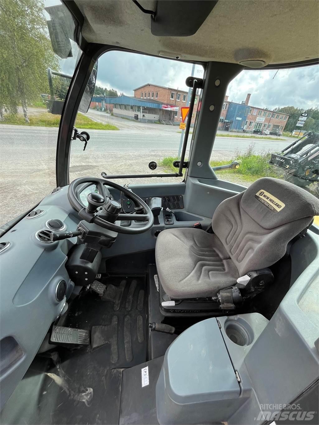 New Holland W70C  휠로우더
