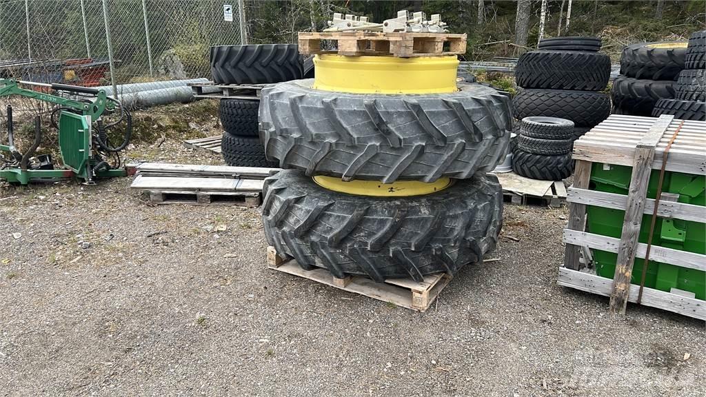 Trelleborg 520/85R42 타이어, 휠 및 림