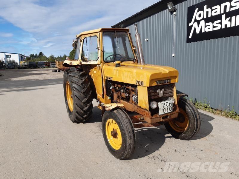 Valmet 700 트랙터