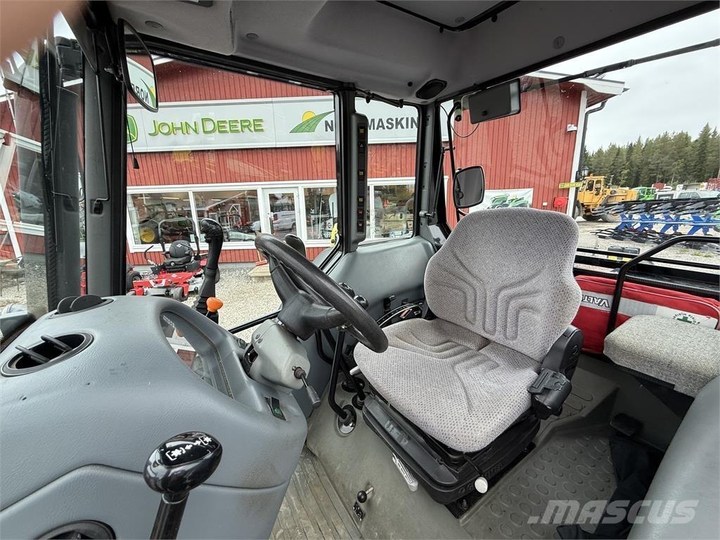 Valtra A75 트랙터