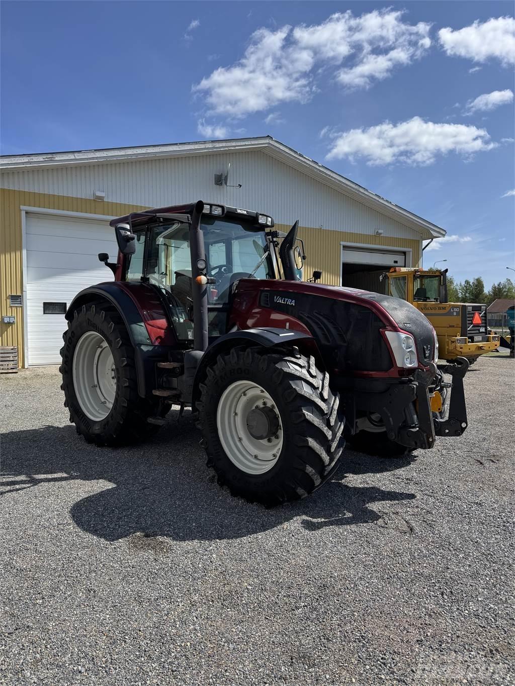 Valtra T203 Direct 트랙터