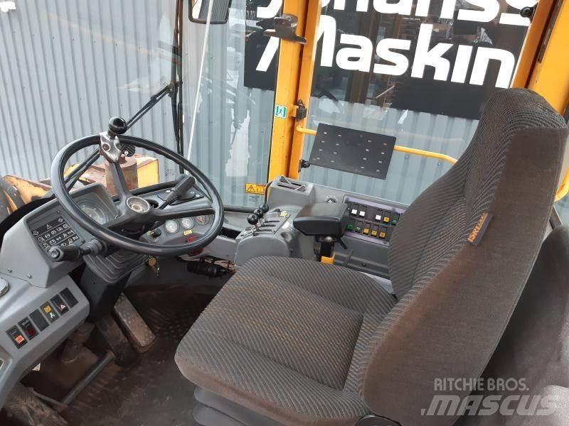 Volvo L90C  휠로우더