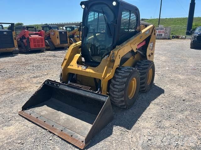 CAT 236D3 타이어, 휠 및 림