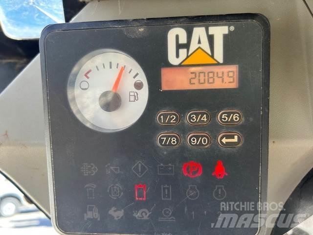 CAT 239D  스키드로더