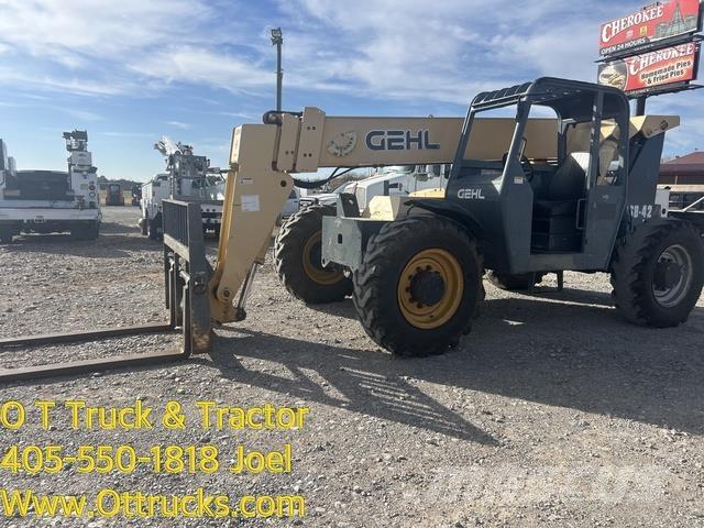 Gehl RS8-42 텔러 핸들러