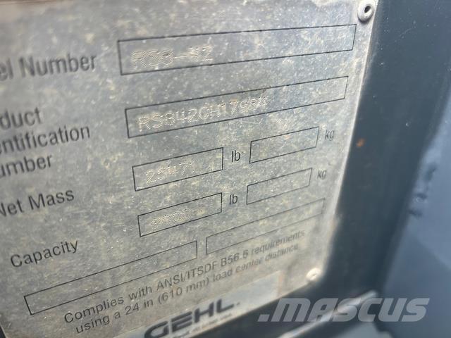 Gehl RS8-42 텔러 핸들러