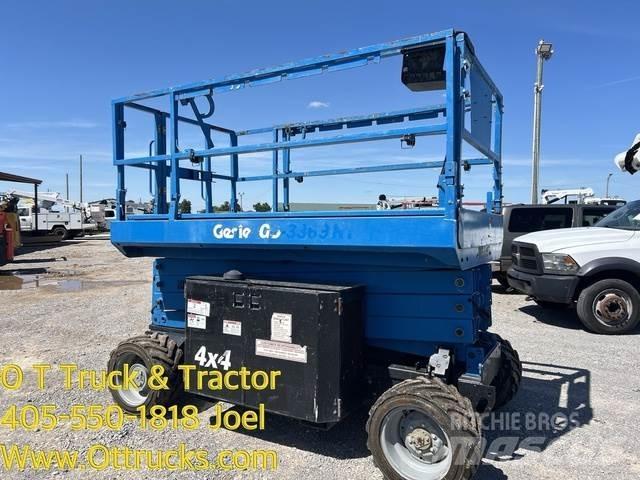 Genie GS3369 RT 가위형 리프트