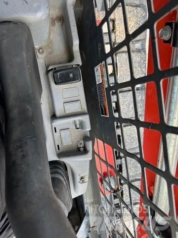 Kubota SVL65  스키드로더