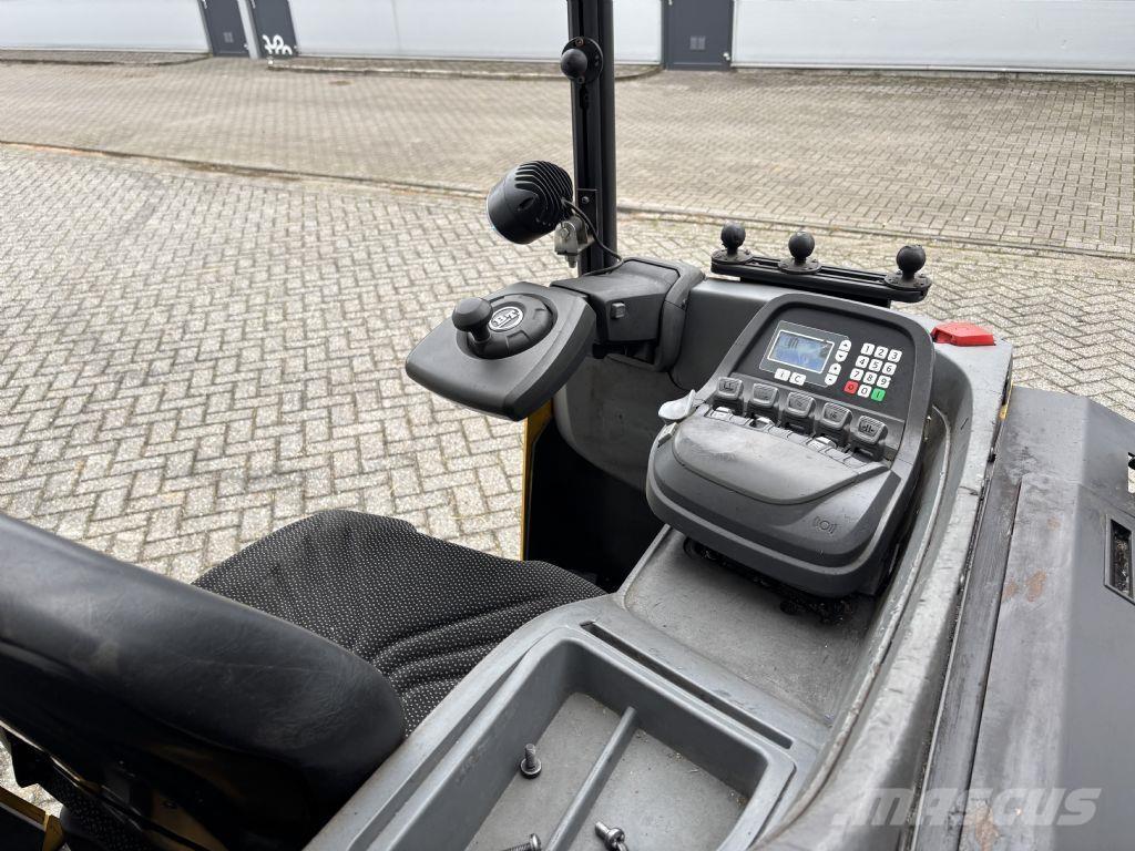 BT VRE150 리치 트럭