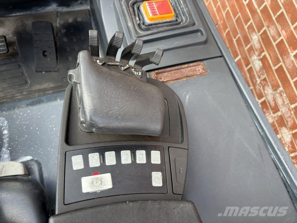 Jungheinrich EPC5000 전동 지게차