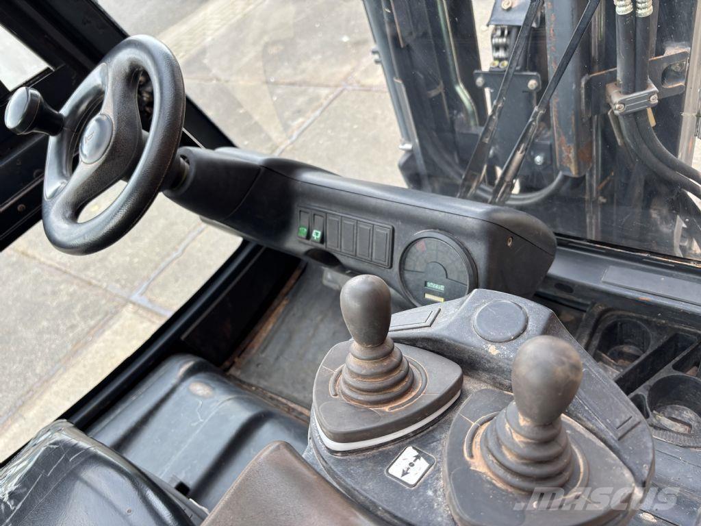 Linde E25 / 02 전동 지게차