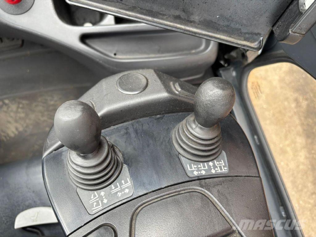 Linde E25HL-01/600 전동 지게차