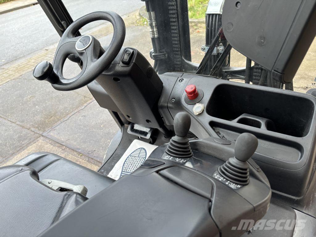 Linde E25L-01 전동 지게차