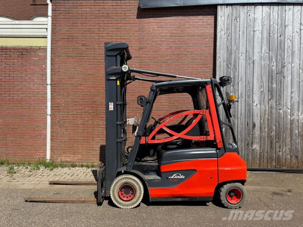 Linde E30-01 전동 지게차
