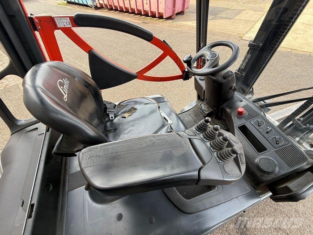 Linde E30-01 전동 지게차