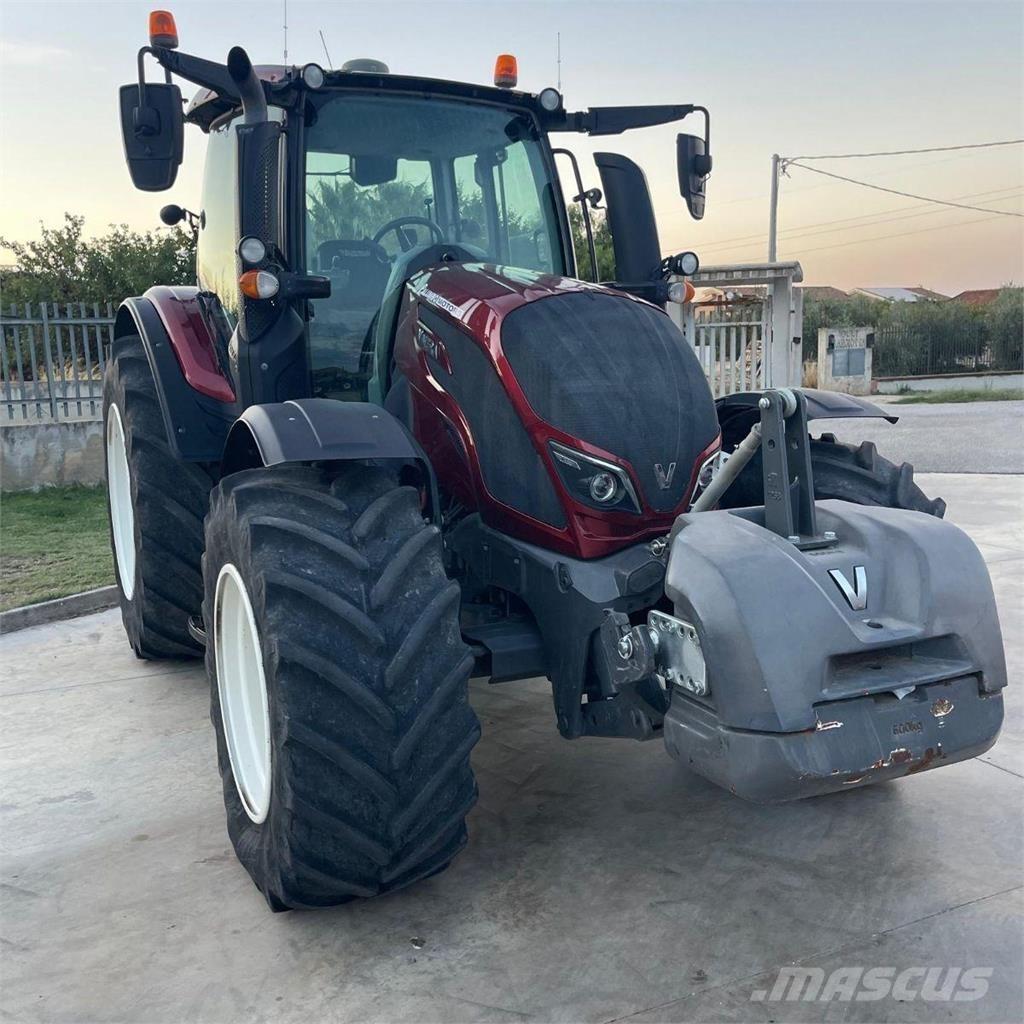 Valtra N174 트랙터