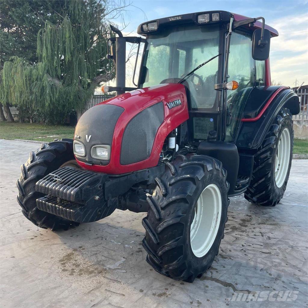 Valtra N92 트랙터