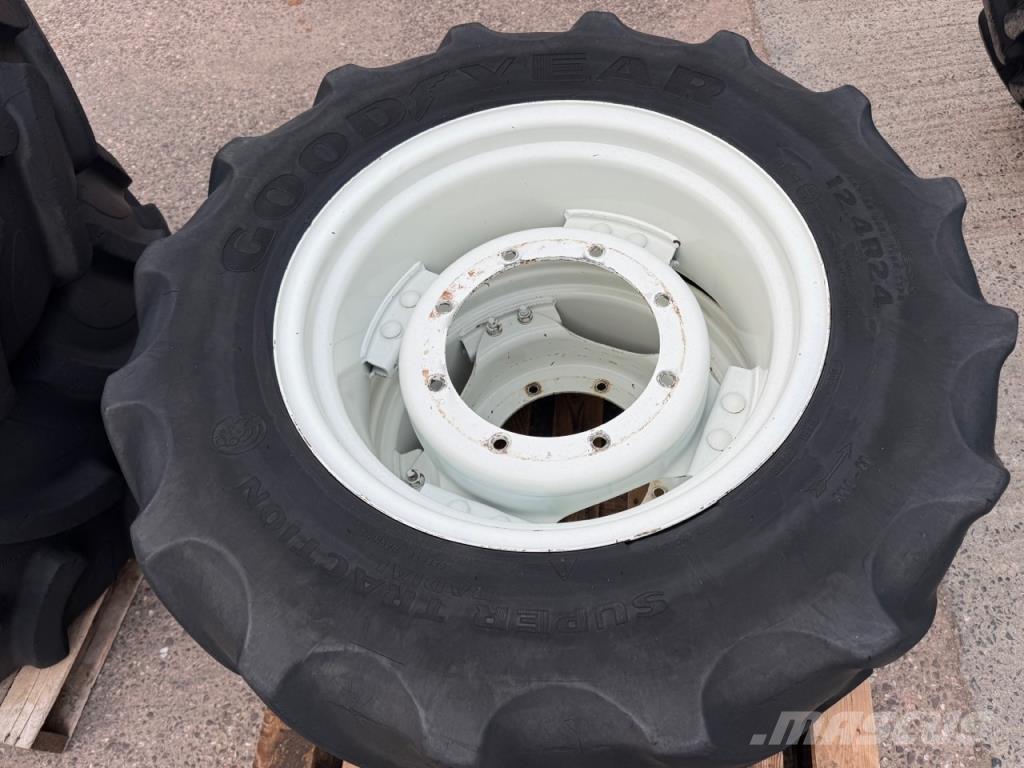 Goodyear 120 기타 트랙터 부속품