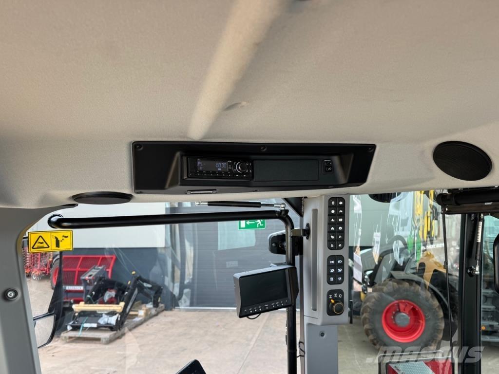 JCB 4220 iCON 트랙터