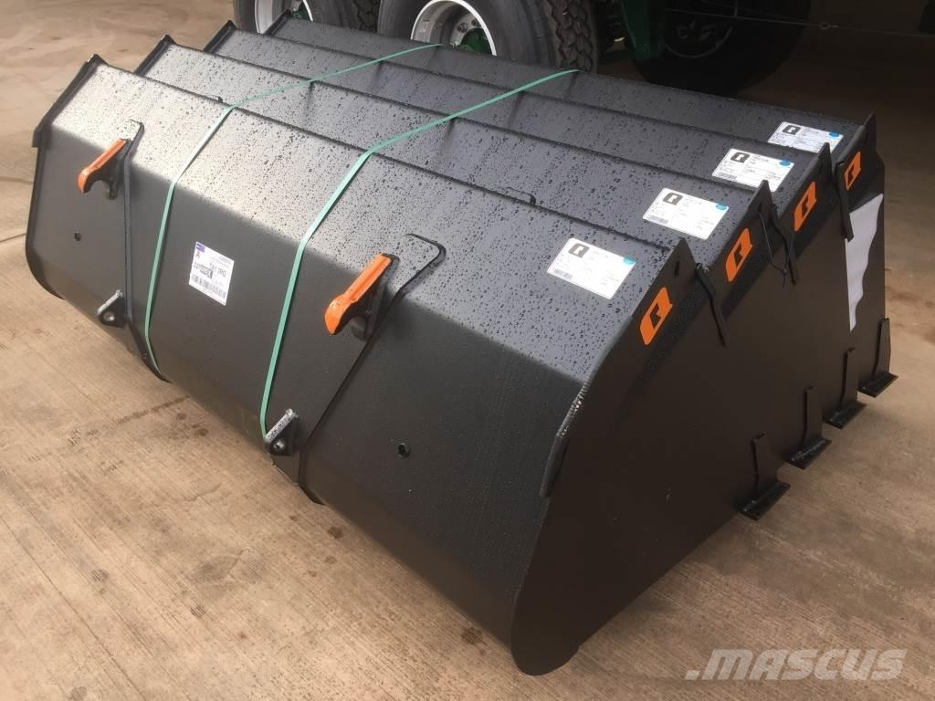 Quicke 8210 III 기타 트랙터 부속품