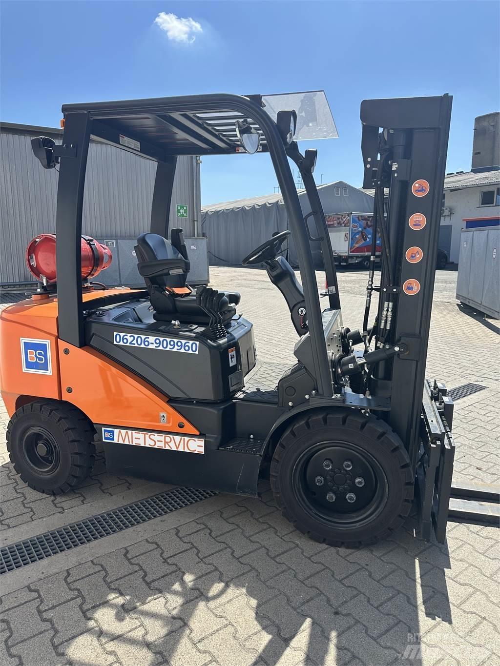 Doosan G30P-7 건설 장비 - 기타