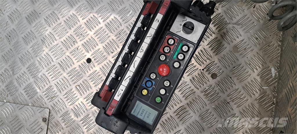 Hinowa 17.75 3S 자주식 고소작업대