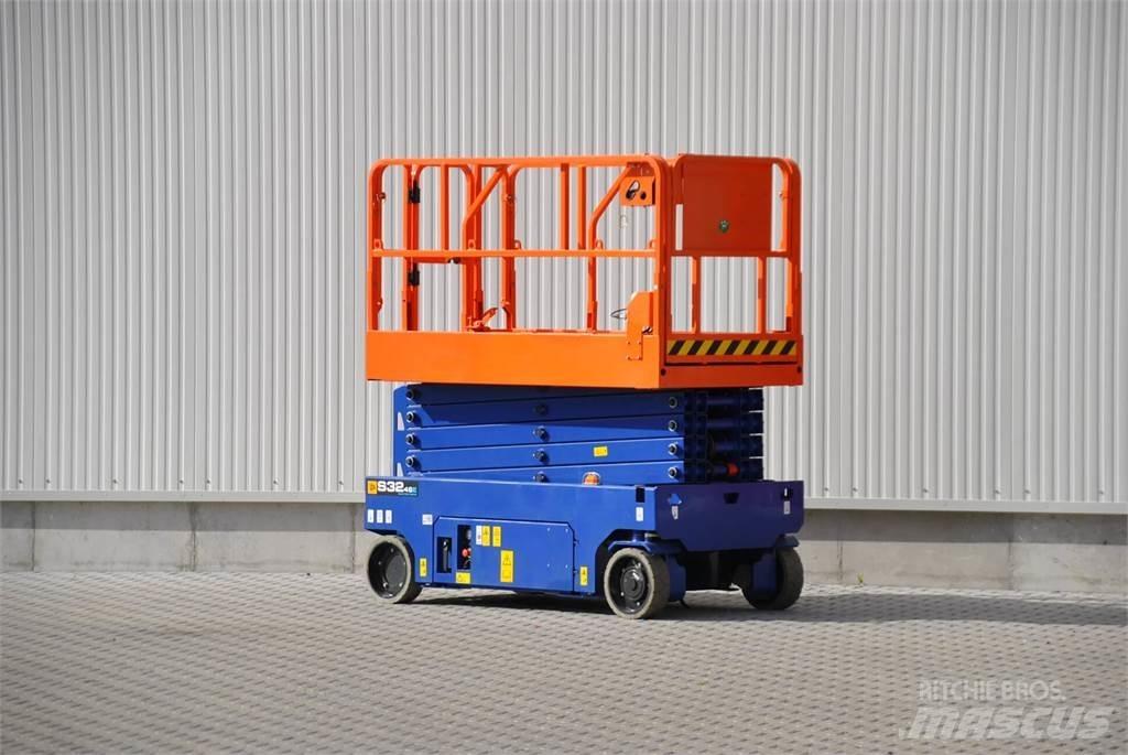 JCB S3246E ED 가위형 리프트