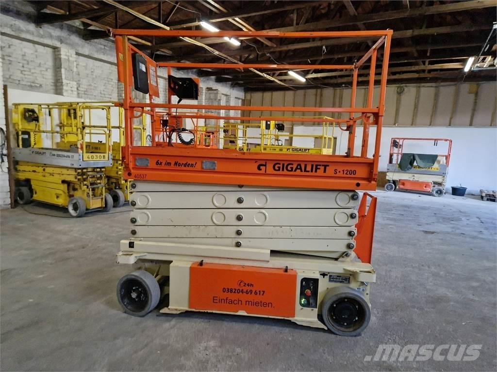 JLG 10 RS 가위형 리프트