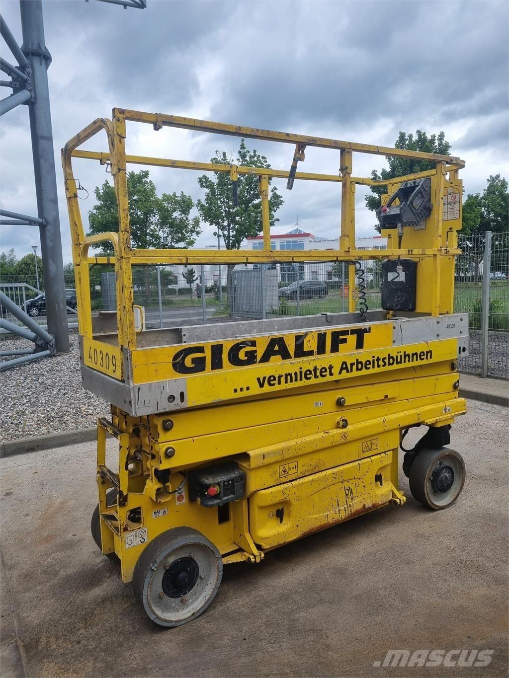 JLG 2030 ES 가위형 리프트