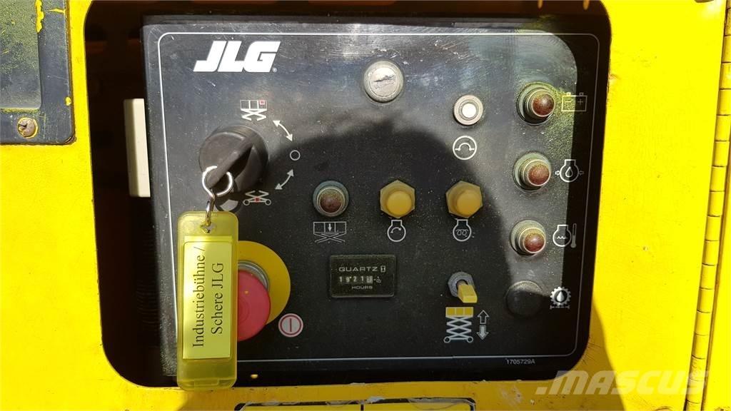 JLG 260 MRT-A 가위형 리프트