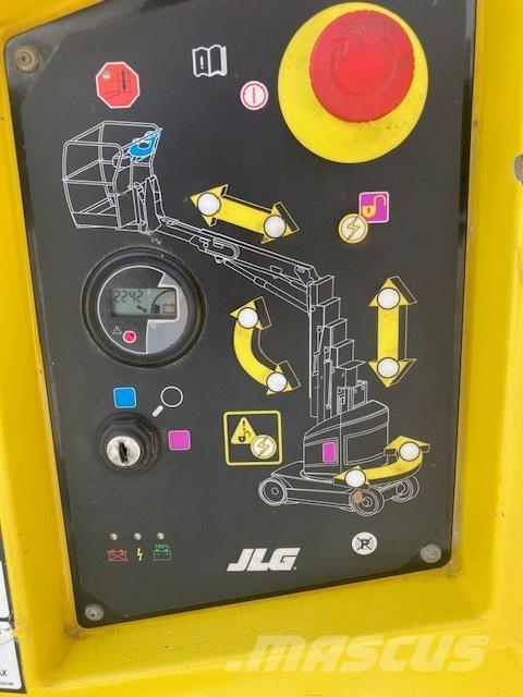 JLG Toucan T 12 E+ 견인식 전동이동 리프트