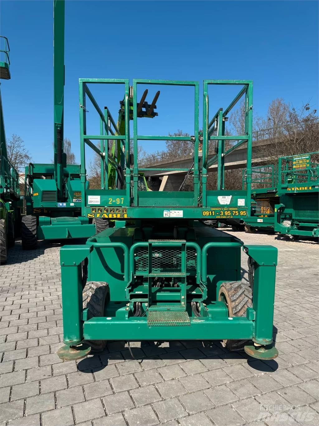 SkyJack 6832 RT 가위형 리프트