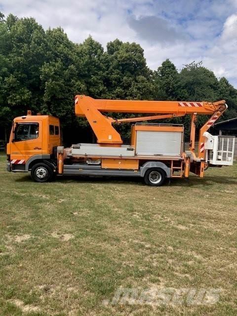 Wumag WT 220 e 트럭 탑재 고소작업대