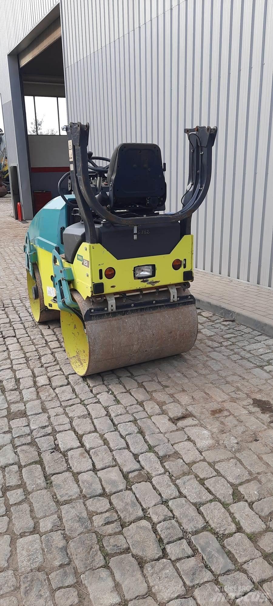Ammann ARX23 트윈 드럼 롤러