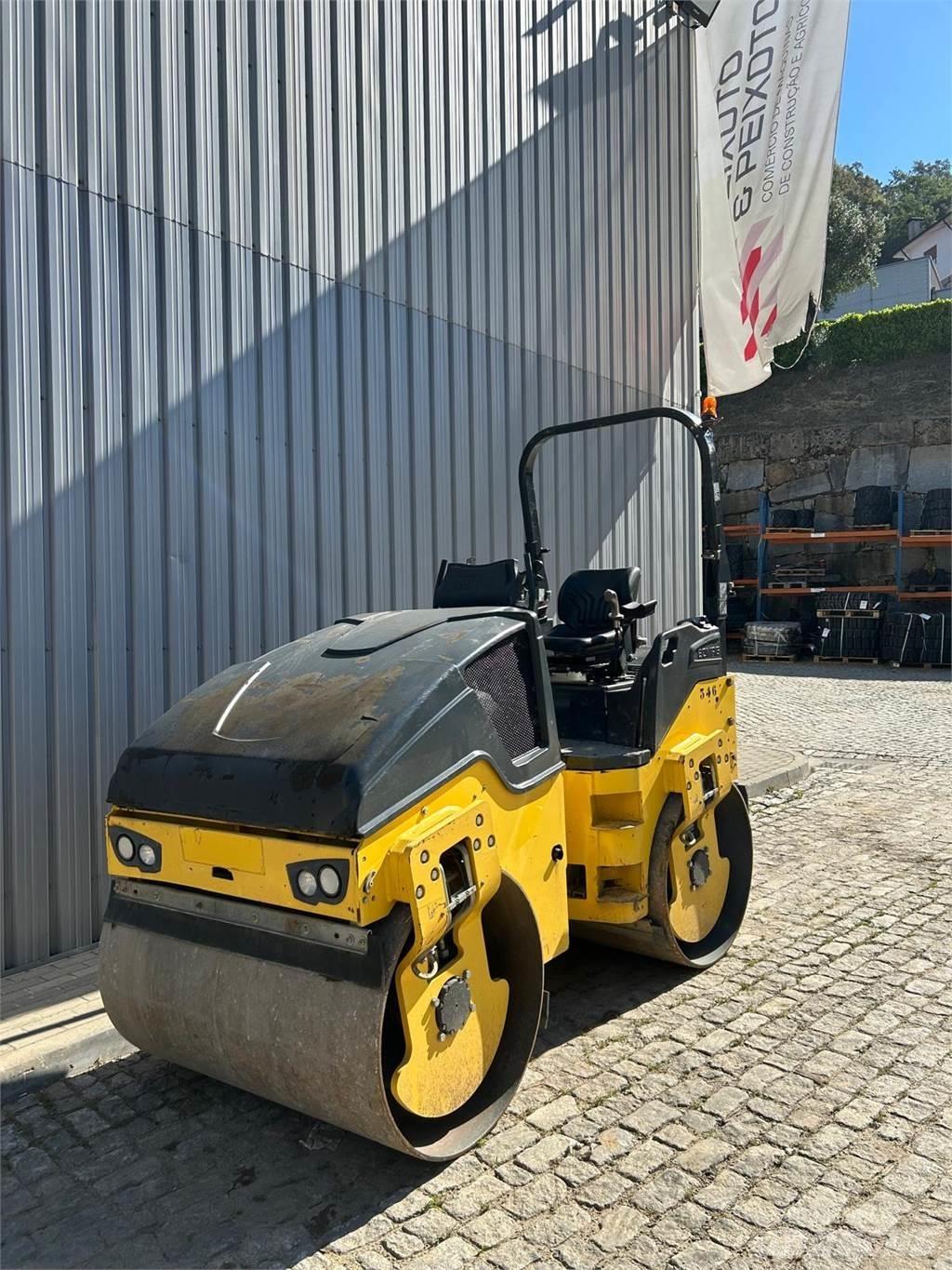 Bomag BW138AD-5 트윈 드럼 롤러