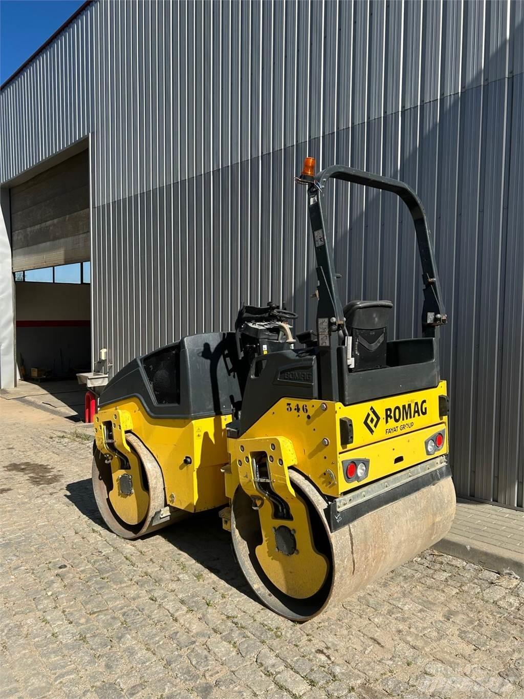 Bomag BW138AD-5 트윈 드럼 롤러