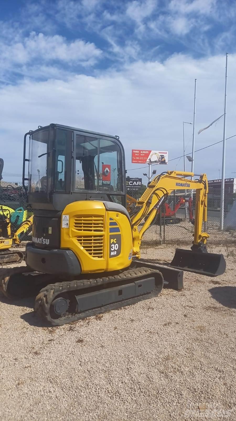 Komatsu PC30MR-2 소형 굴삭기 7톤 미만