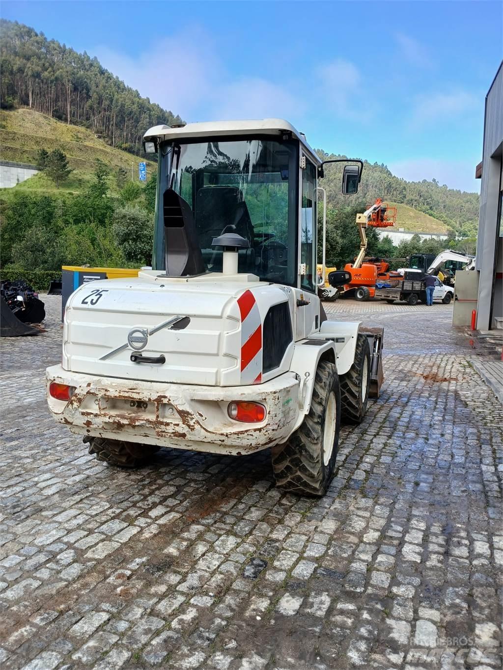 Volvo L30G 건설 장비 - 기타