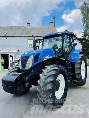 New Holland T7030 트랙터