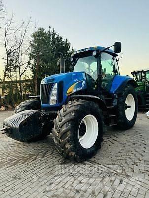 New Holland T8040 트랙터
