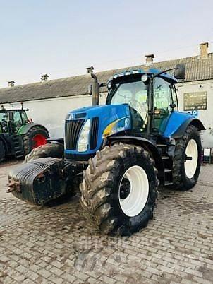 New Holland T8040 트랙터